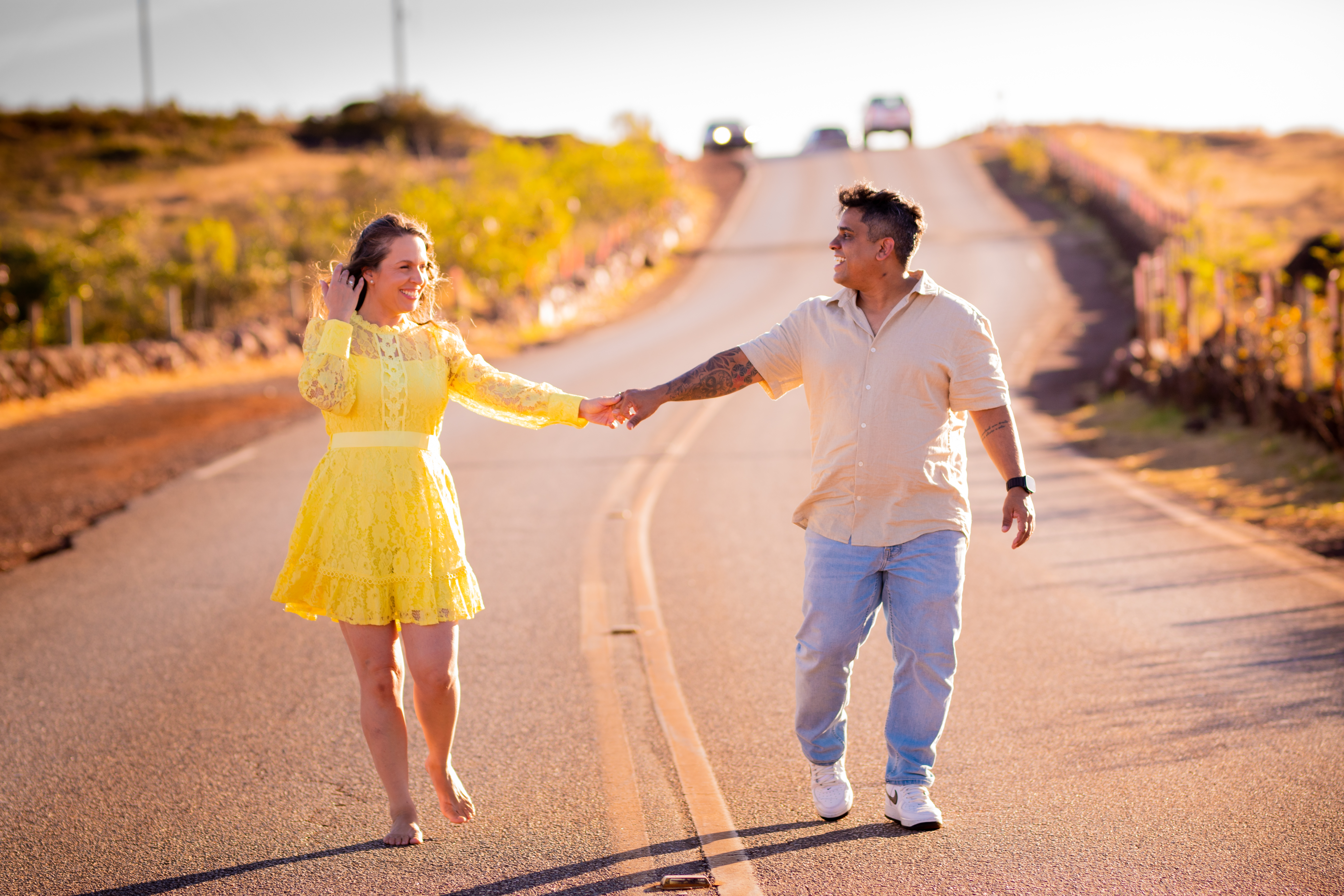 Casal caminhando
